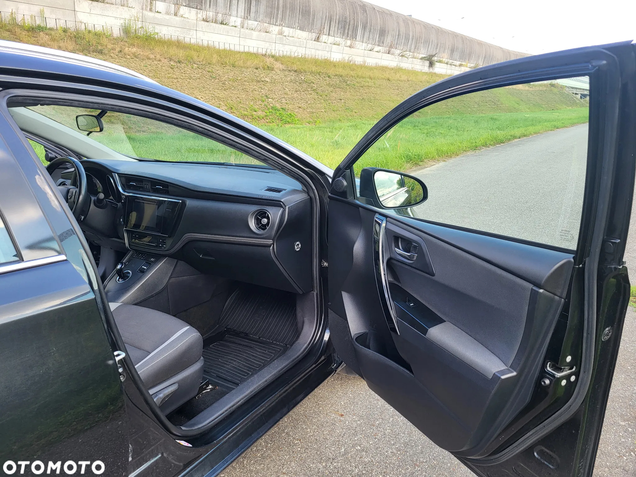 Toyota Auris Hybrid 135 Comfort - 20
