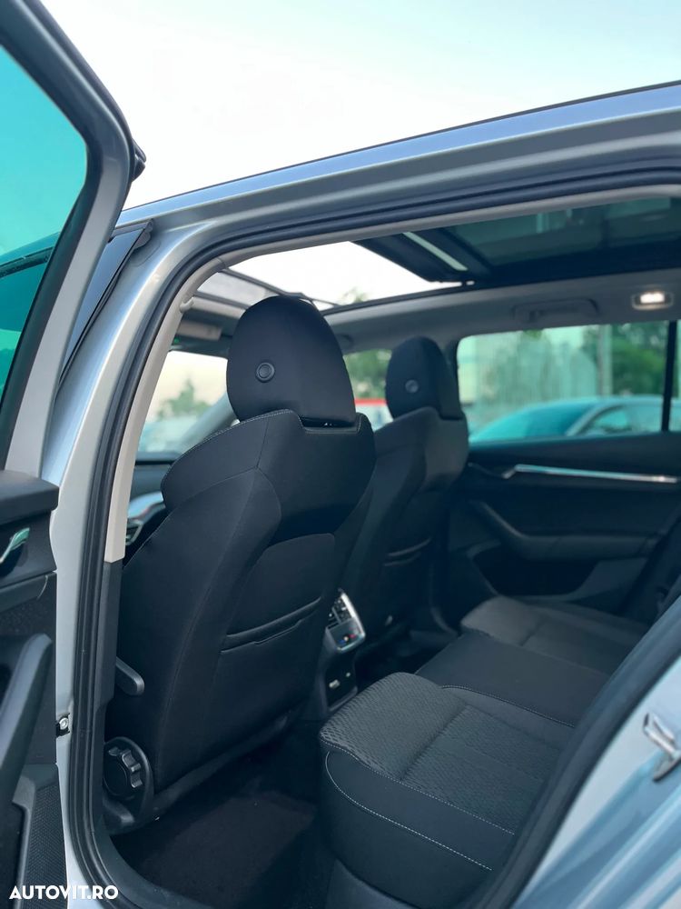 Skoda Octavia 2.0 TDI DSG Style - 6