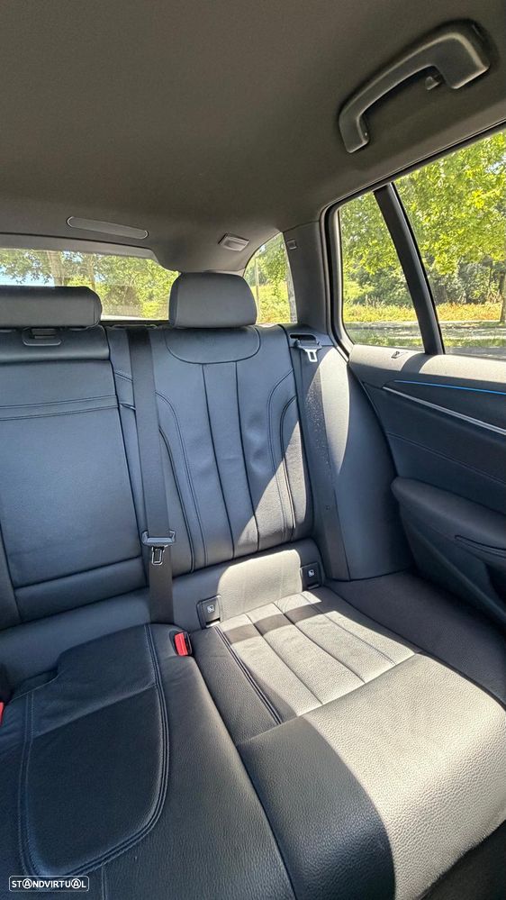 BMW 530 e Pack Desportivo M - 17
