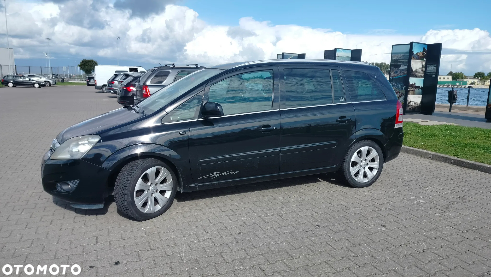 Opel Zafira 1.8 Cosmo - 7