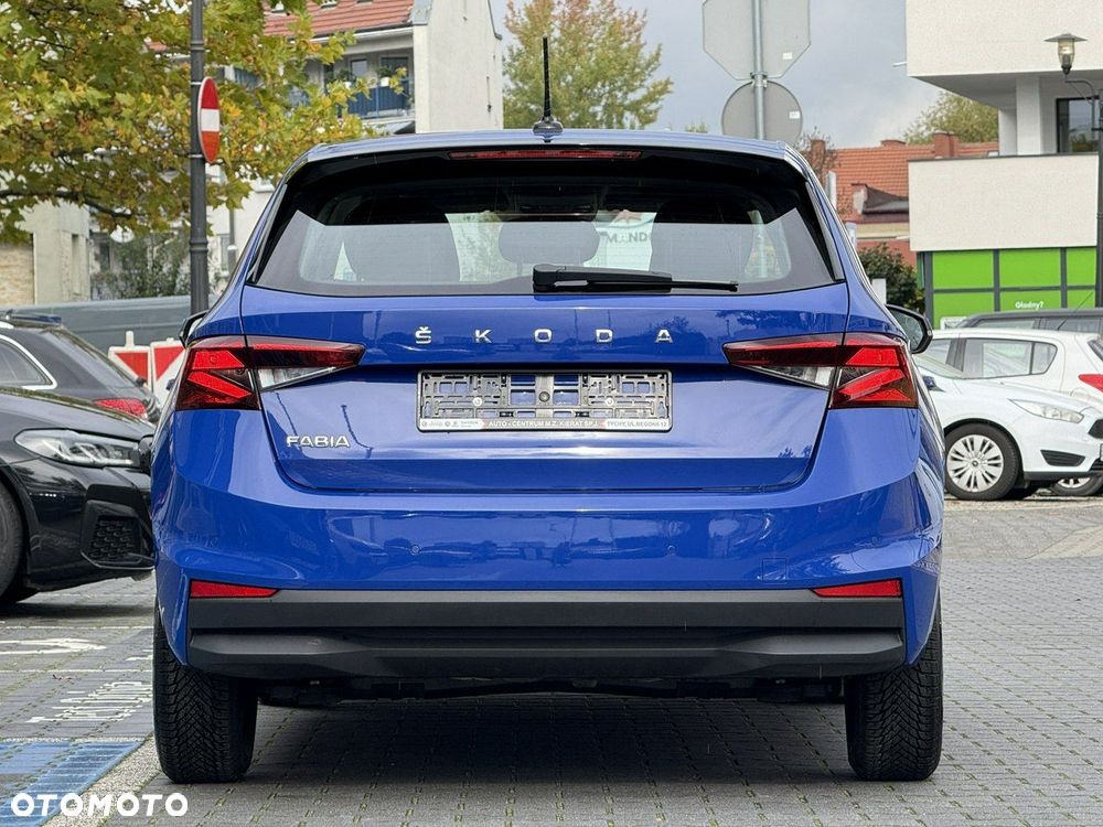 Skoda Fabia - 6