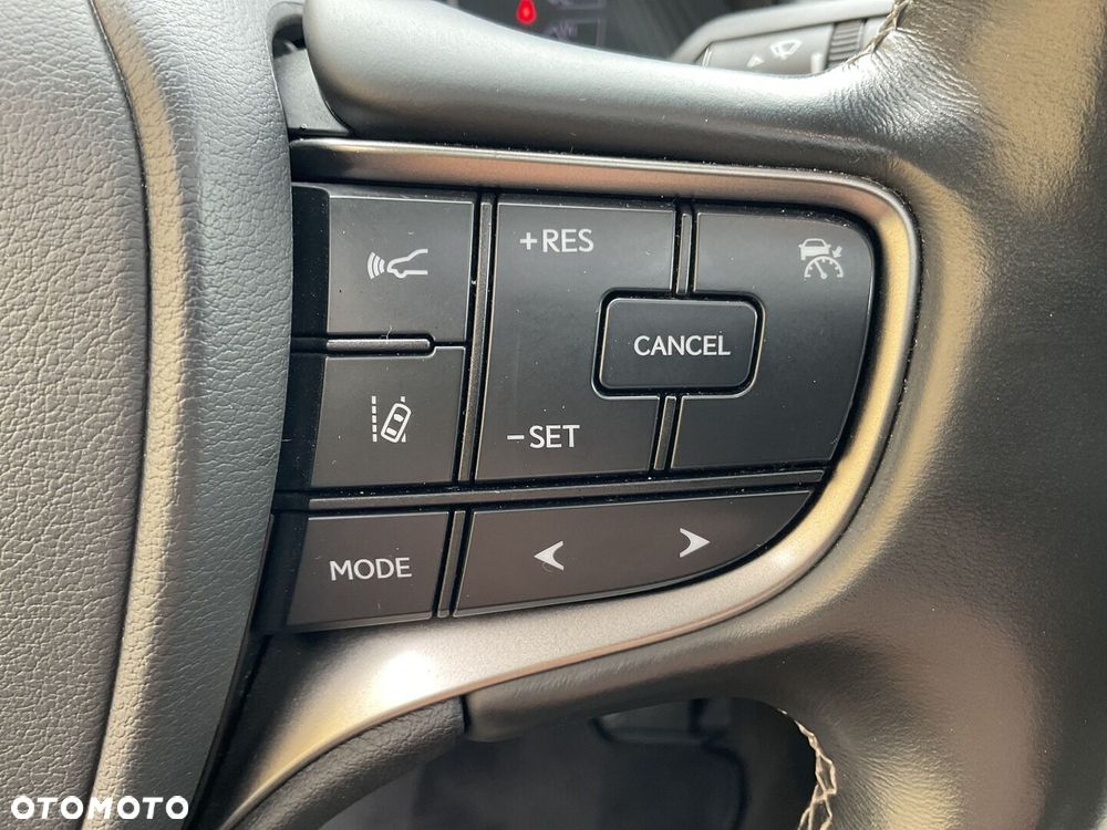 Lexus UX - 26