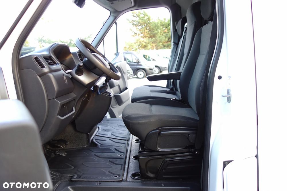 Renault Master 2.3  Dci 150 KM L2H2 Klima Kamera - 19