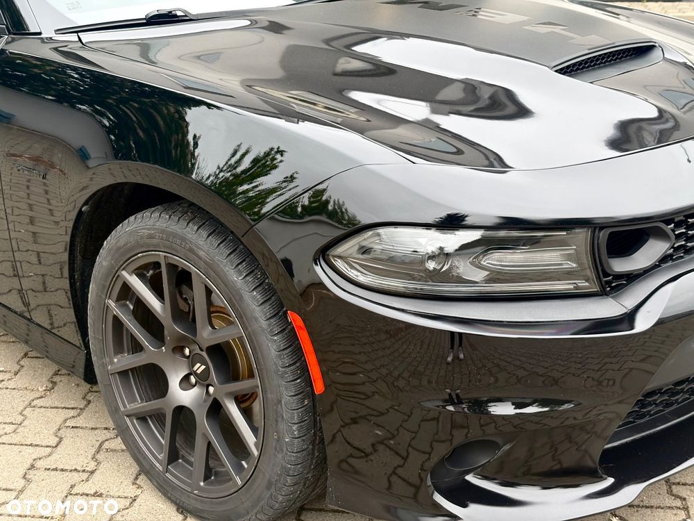 Dodge Charger 5.7 R/T Daytona - 6