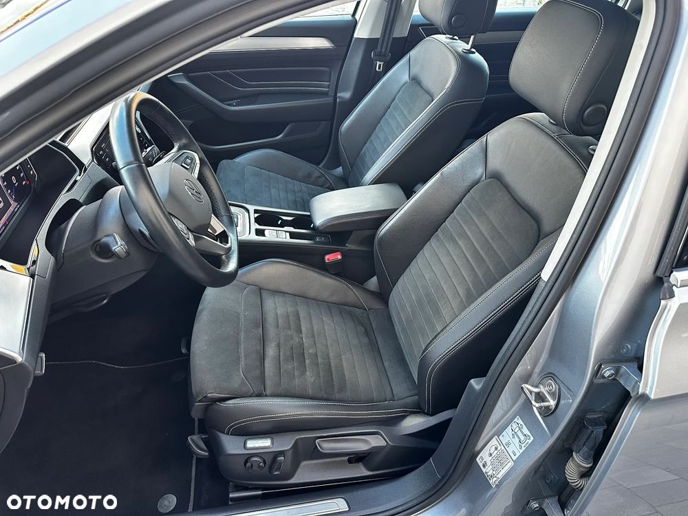 Volkswagen Passat 2.0 TDI Elegance DSG - 10