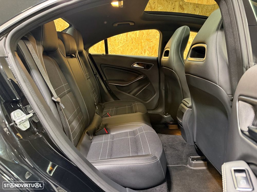 Mercedes-Benz CLA 220 CDi Urban Aut. - 24