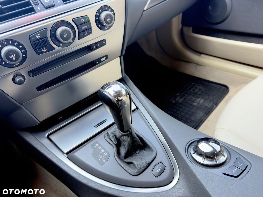 BMW Seria 6 645 Ci - 28