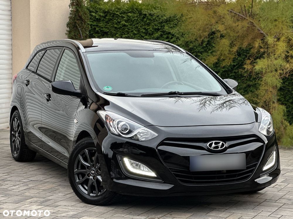 Hyundai i30 1.6 CRDI Fifa World Cup Edition - 4