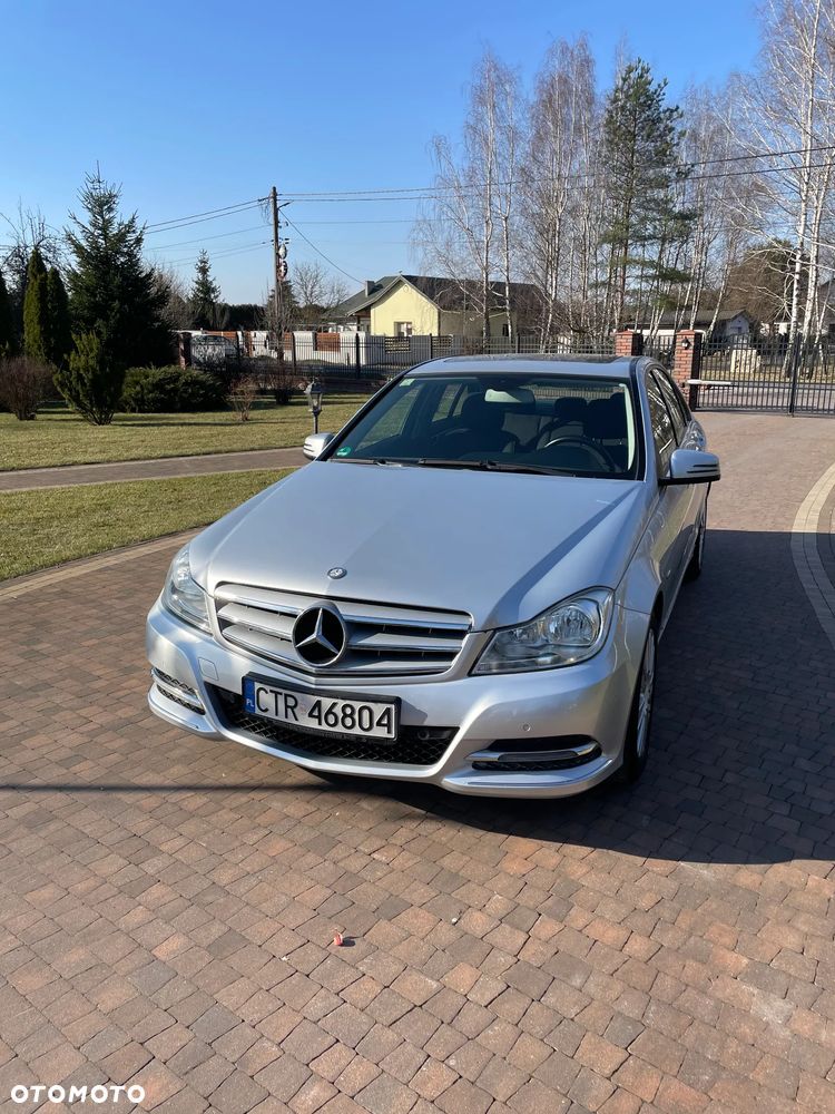 Mercedes-Benz Klasa C 180 CGI Automatik BlueEFFICIENCY Elegance - 1