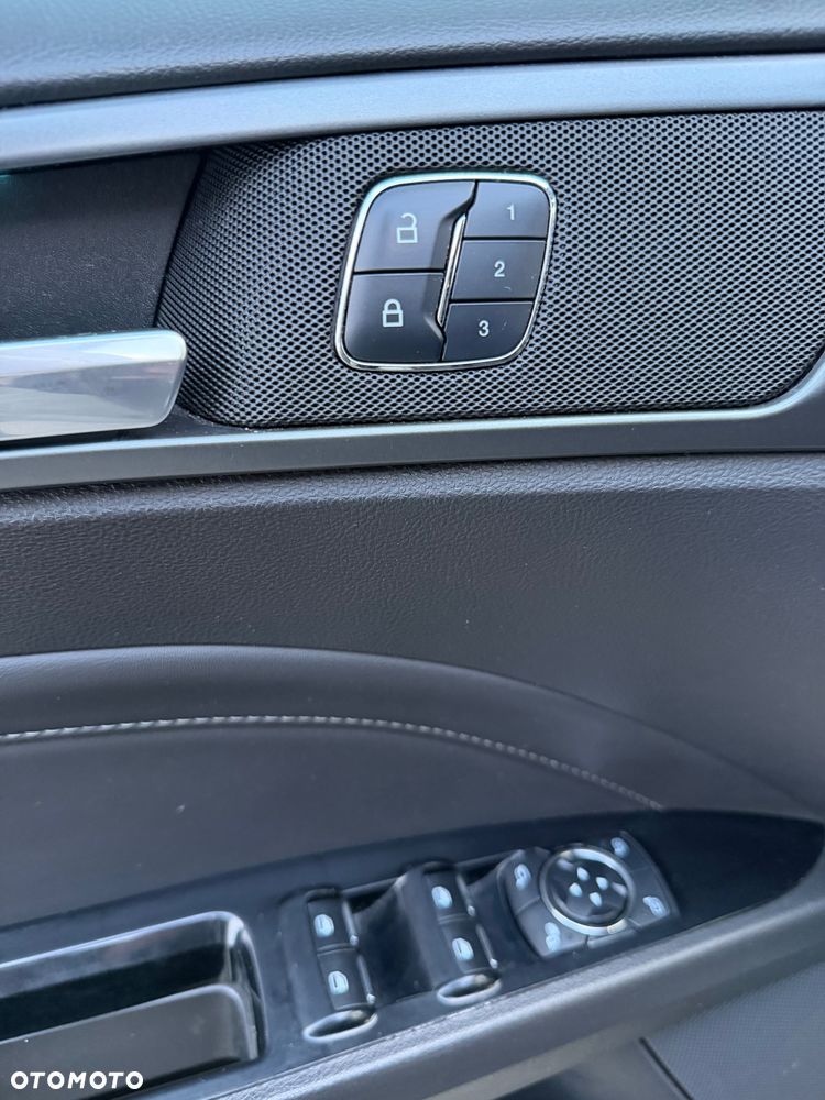 Ford Mondeo 2.0 TDCi PowerShift-Aut Allrad Titanium - 18