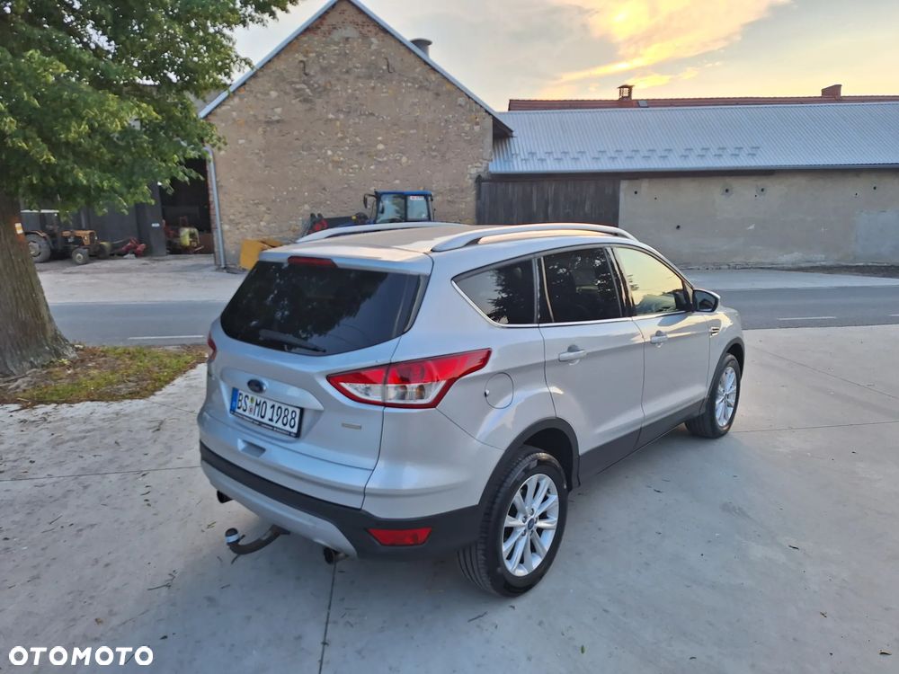 Ford Kuga 1.5 EcoBoost 4WD Titanium - 4