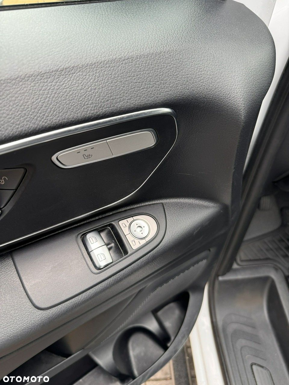 Mercedes-Benz Vito - 24
