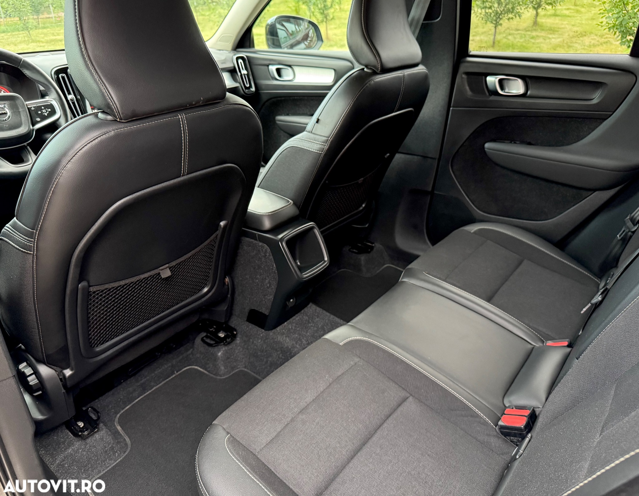 Volvo XC 40 D3 AWD Geartronic Momentum - 16