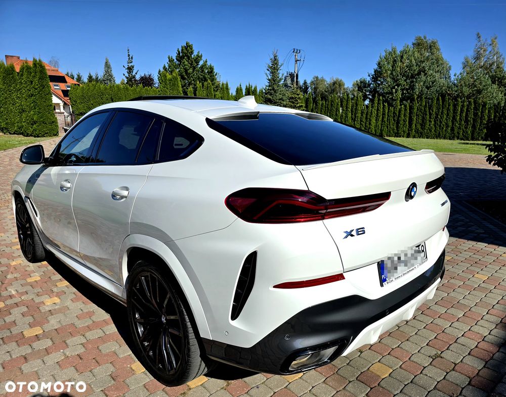 BMW X6 xDrive40d mHEV - 9