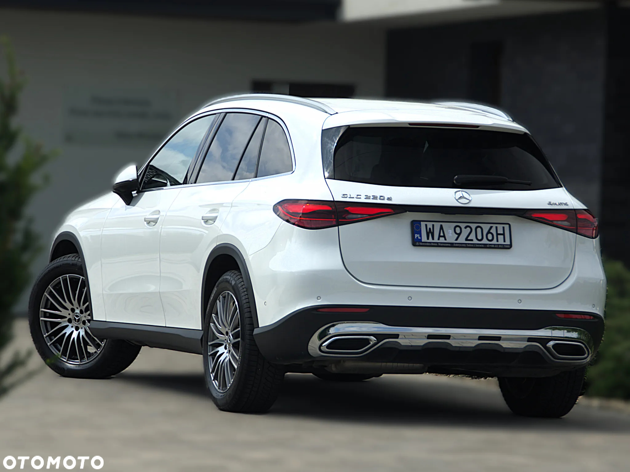 Mercedes-Benz GLC - 16