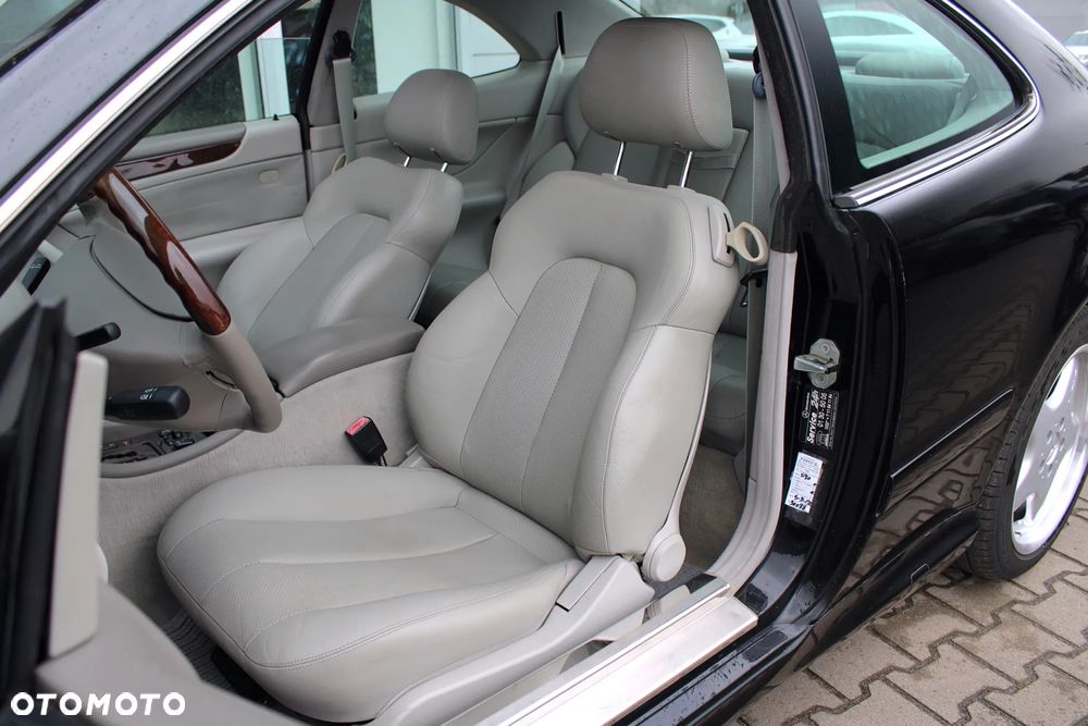 Mercedes-Benz CLK - 20