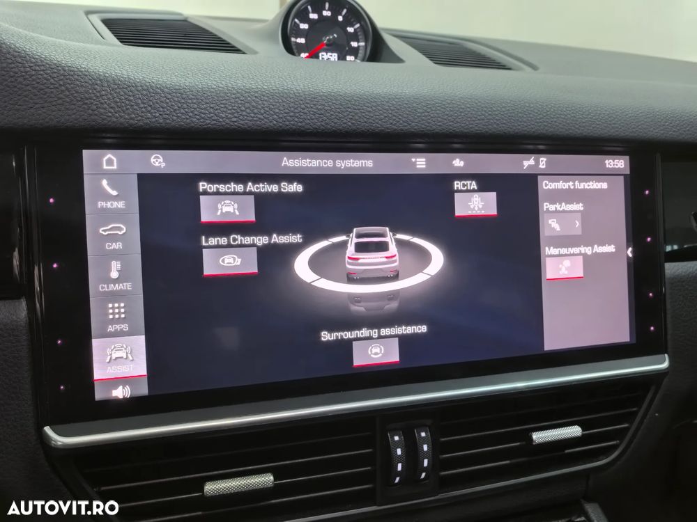 Porsche Cayenne - 26