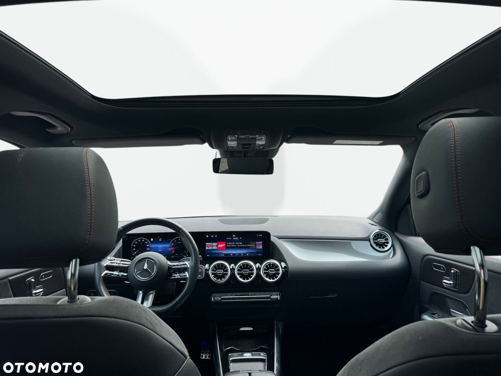 Mercedes-Benz GLA 200 AMG Line - 14