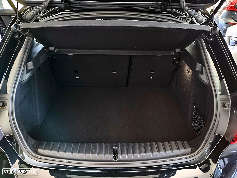 BMW 116 d Pack Desportivo M Auto - 10