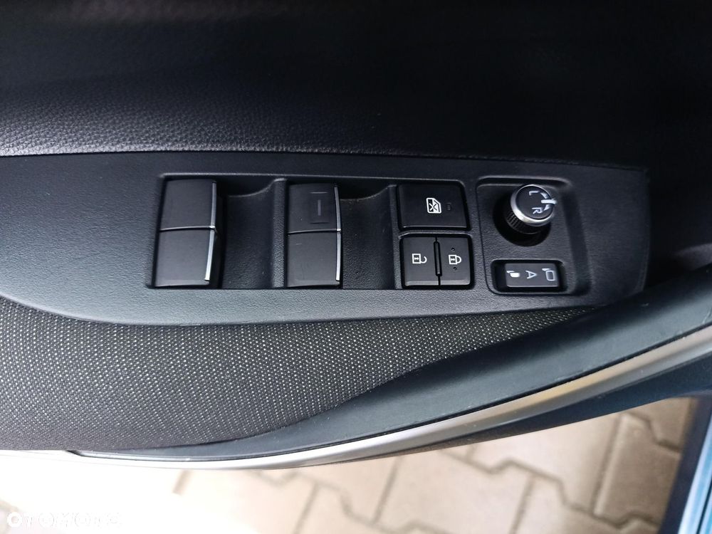 Toyota Corolla 1.8 Hybrid Comfort - 31