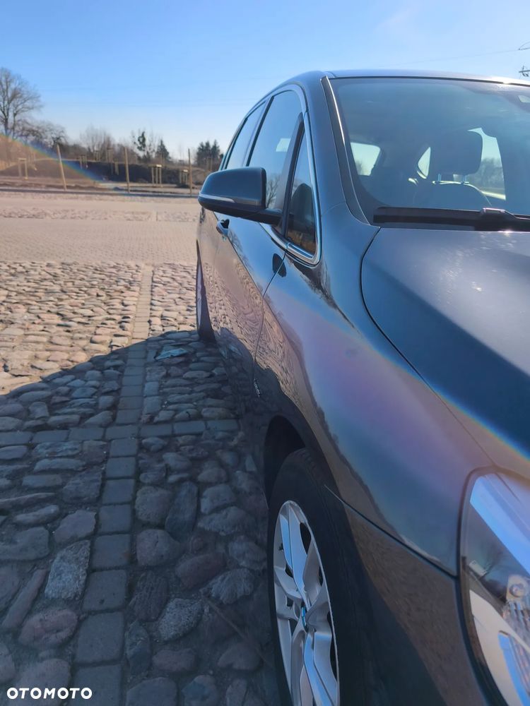 BMW Seria 2 218d Luxury Line - 11
