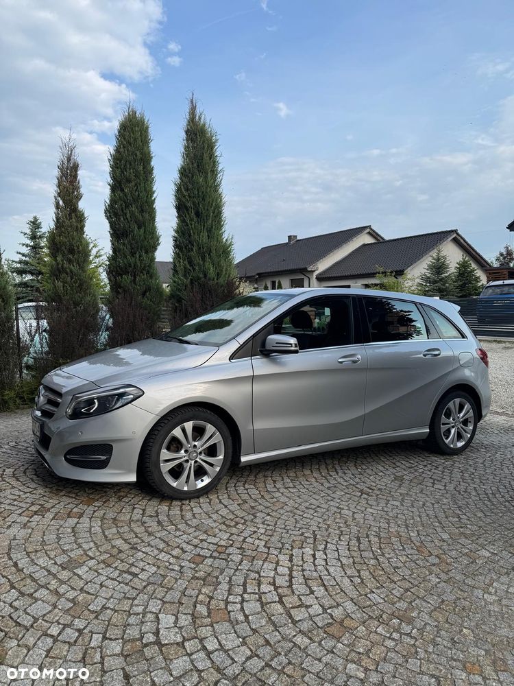 Mercedes-Benz Klasa B 180 (CDI) d 7G-DCT Urban - 2