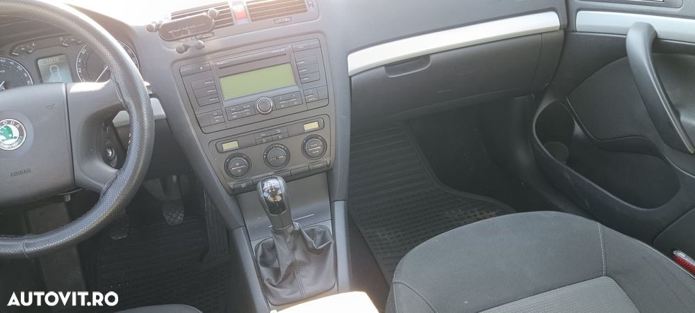 Skoda Octavia - 8