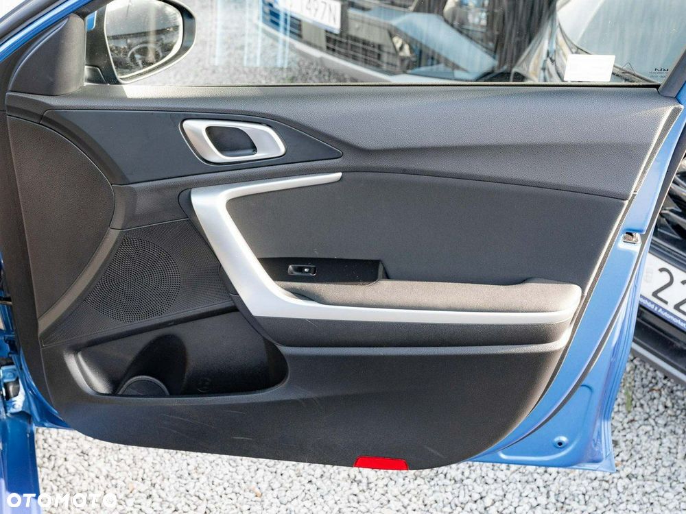 Kia Ceed 1.5 T-GDI M DCT - 29