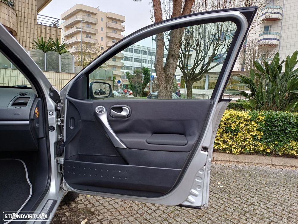 Renault Mégane Break 1.5 dCi Dynamique - 32