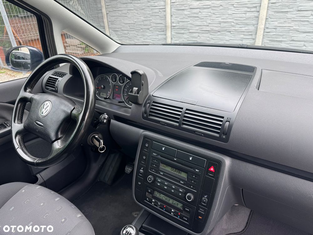 Volkswagen Sharan 2.0 Comfortline - 10