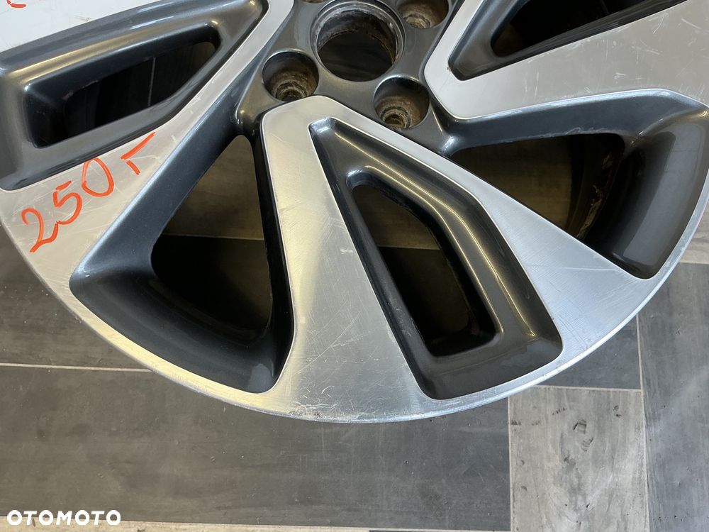 KIA RIO FELGA 17  ET 43 4x100 - 3