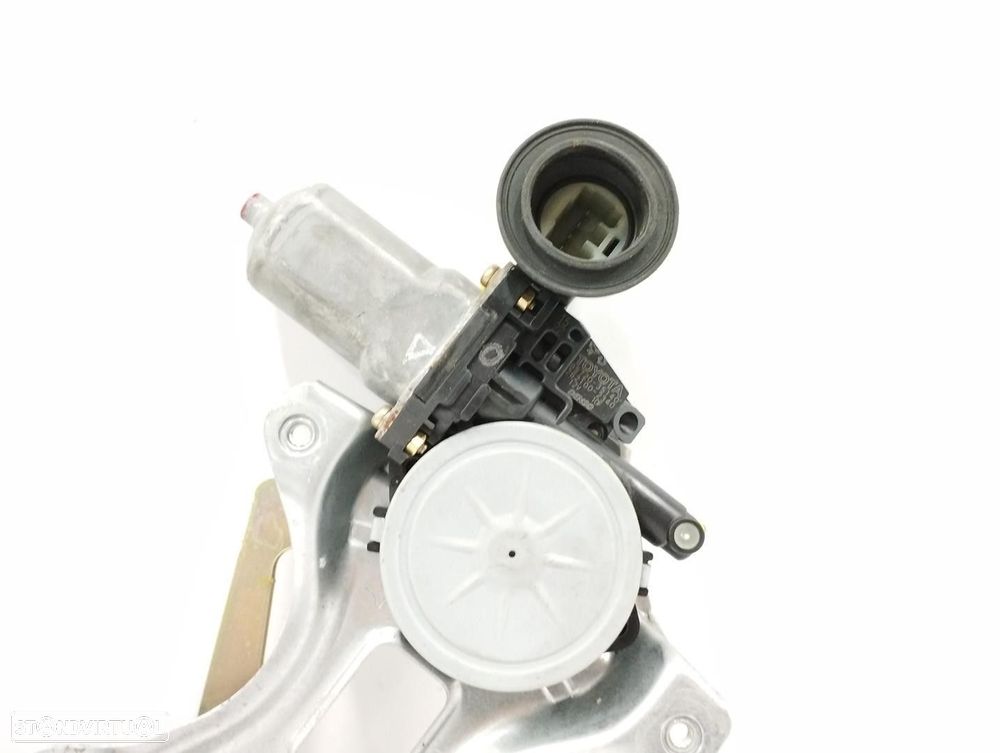 ELEVADOR DE VIDRO TRASEIRO ESQUERDO TOYOTA PRIUS FASTBACK 2004 -8572035140 - 2
