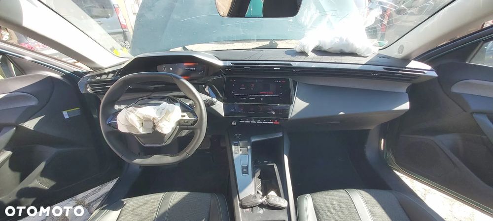 Peugeot 308 - 11