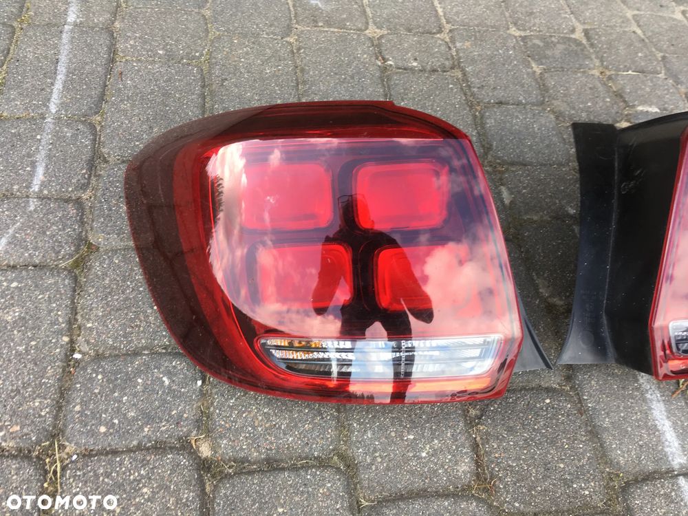 Dacia Sandero II Stepway tył lampa LEWA TYLNA - 2