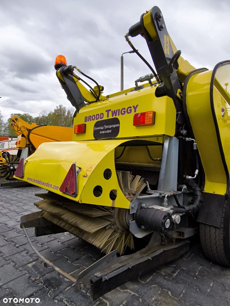 Inny Brodd Twiggy - 4