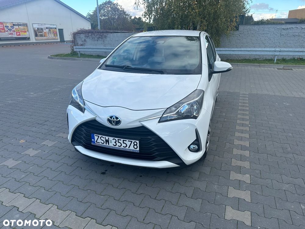 Toyota Yaris 1.5 Premium - 1