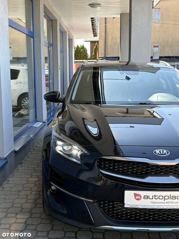 Kia XCeed 1.5 T-GDI L Business Line - 10