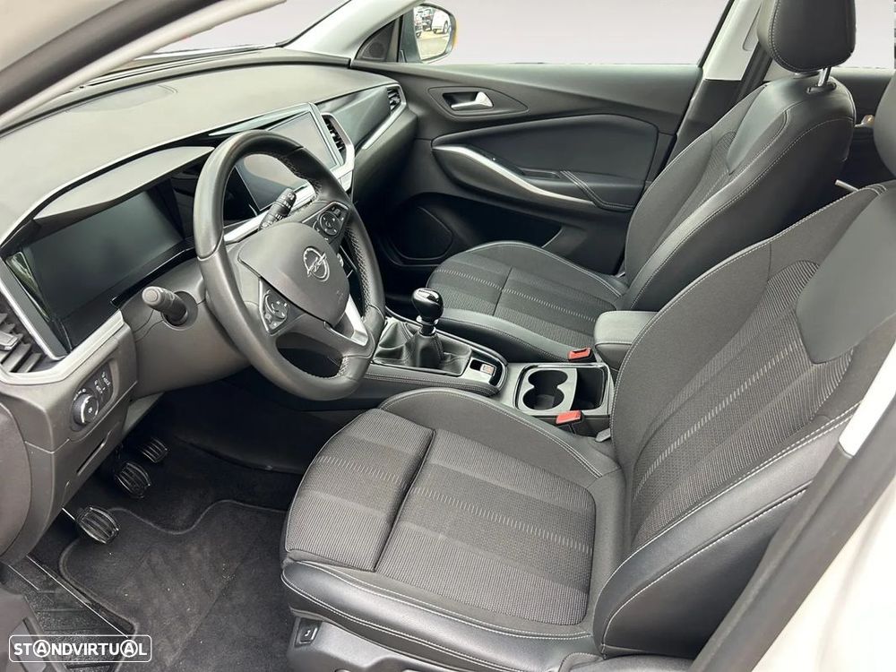 Opel Grandland 1.2 T GS - 10
