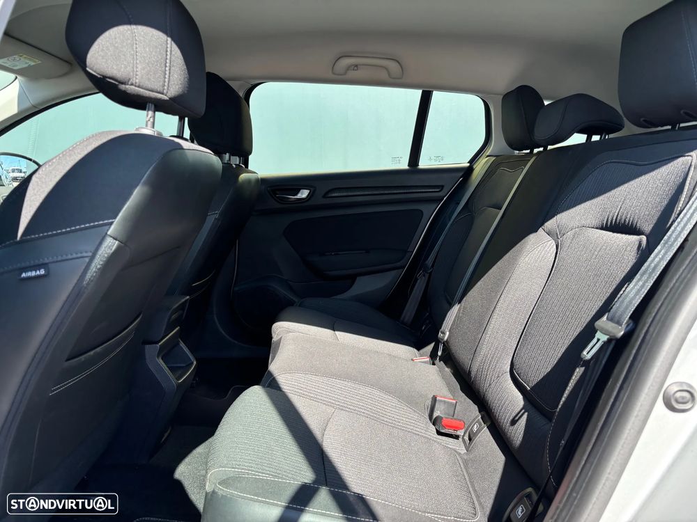 Renault Mégane Sport Tourer 1.5 dCi Confort SS - 11