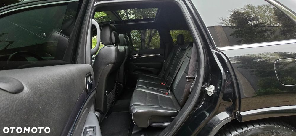 Jeep Grand Cherokee - 14