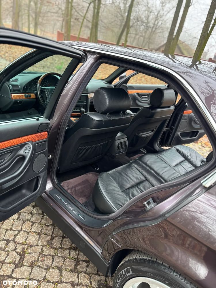 BMW Seria 7 - 5