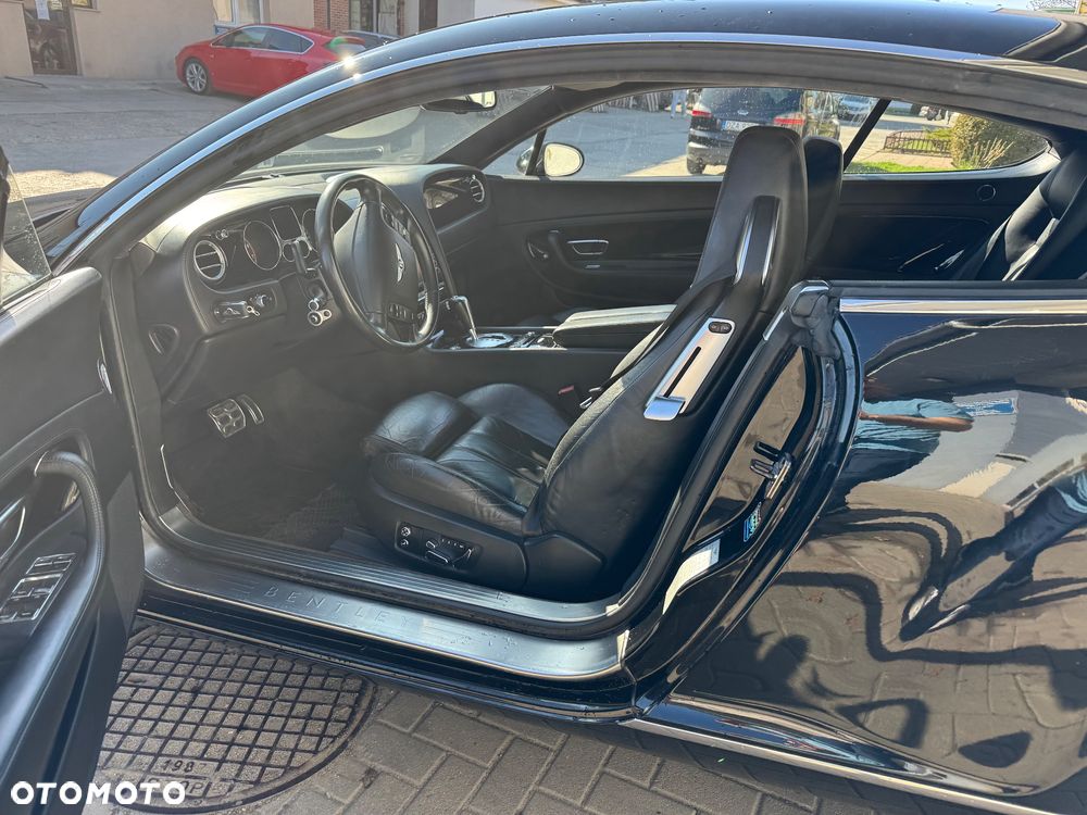 Bentley Continental GT Standard - 26