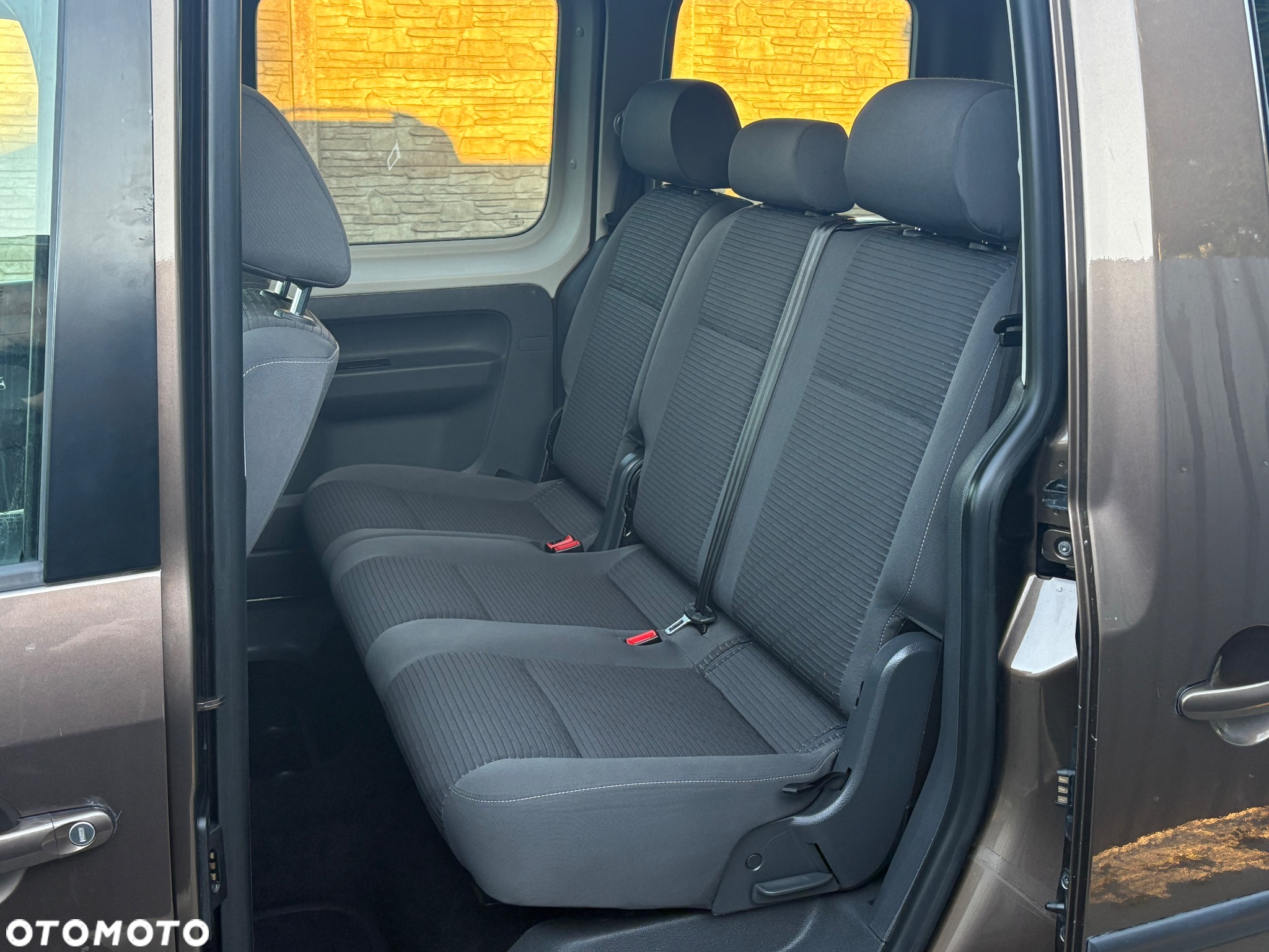 Volkswagen Caddy 1.6 TDI Comfortline DSG - 13