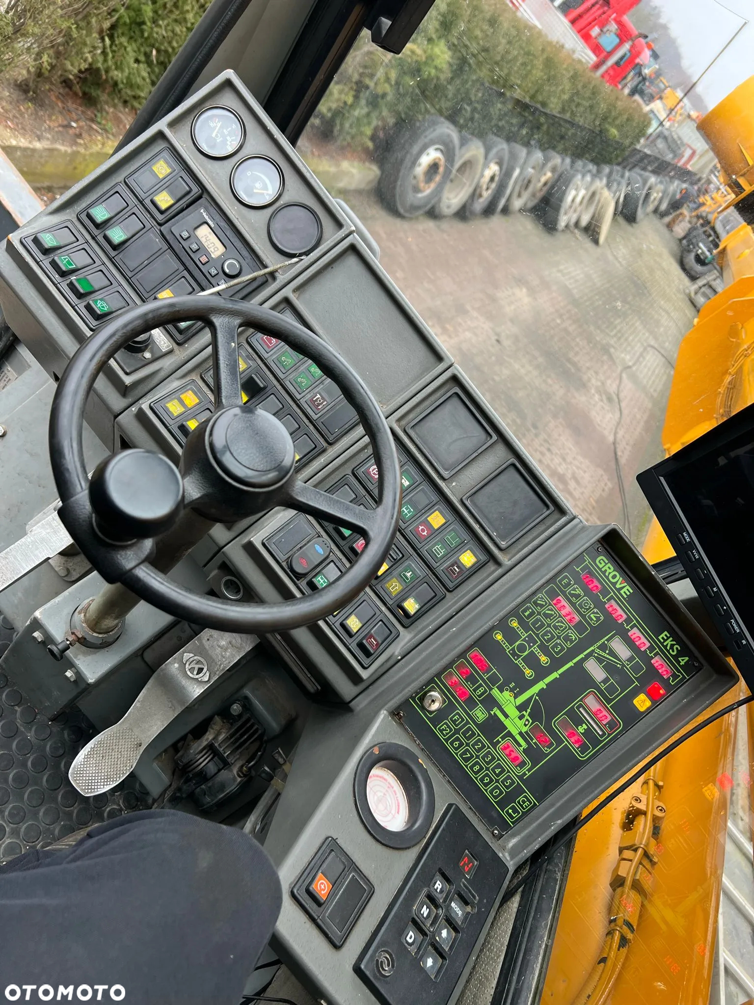 Grove GMK 3050 - 18