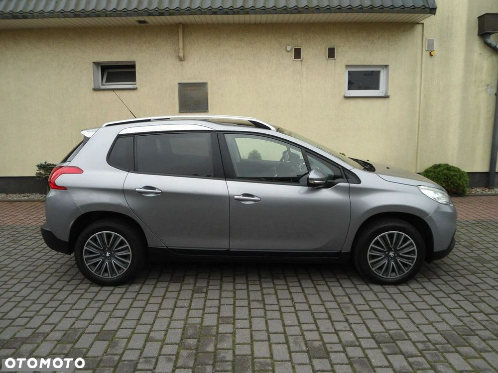 Peugeot 2008 1.6 e-HDi Allure S&S - 13