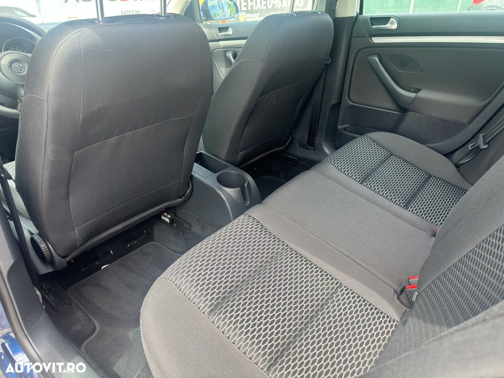 Volkswagen Golf 1.6 TDI DPF Comfortline - 8