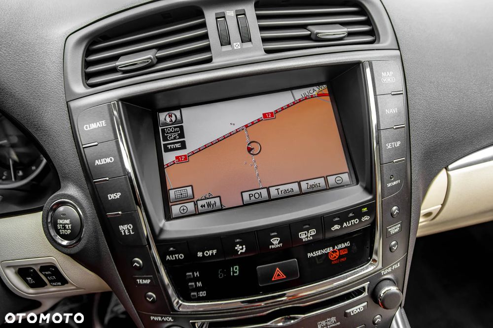 Lexus IS 250 Executive Line - 31