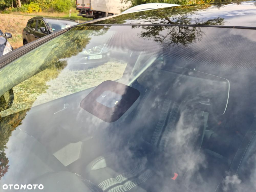 Volkswagen Golf Plus 1.2 TSI BlueMot Comfortline - 35