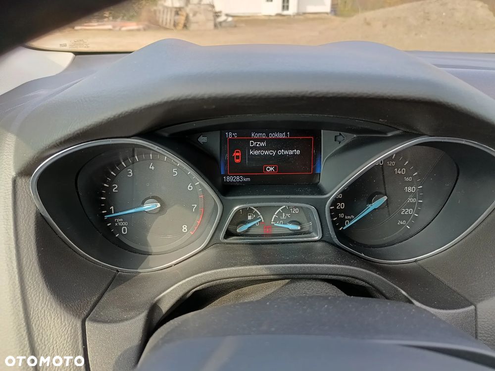 Ford Focus 1.0 EcoBoost Start-Stopp-System TITANIUM - 3