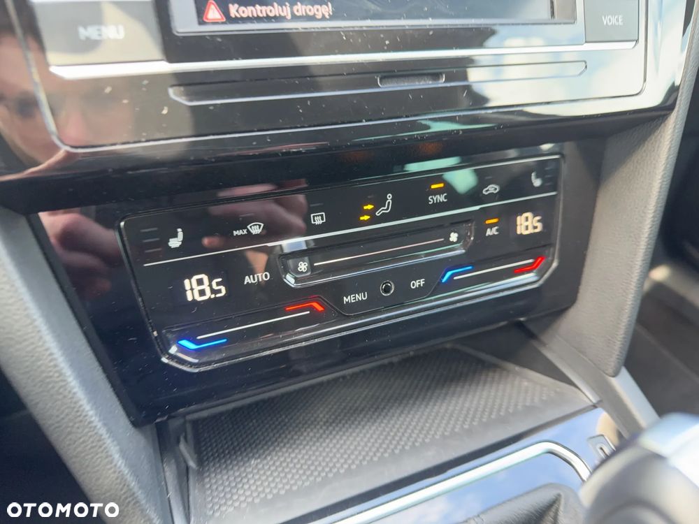 Volkswagen Passat - 17